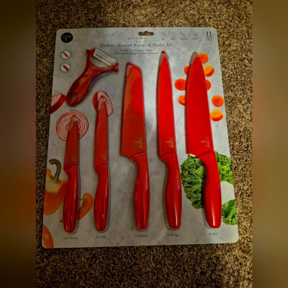 NWT Core Kitchen Red Ceramic Coated Knife & Peeler Set